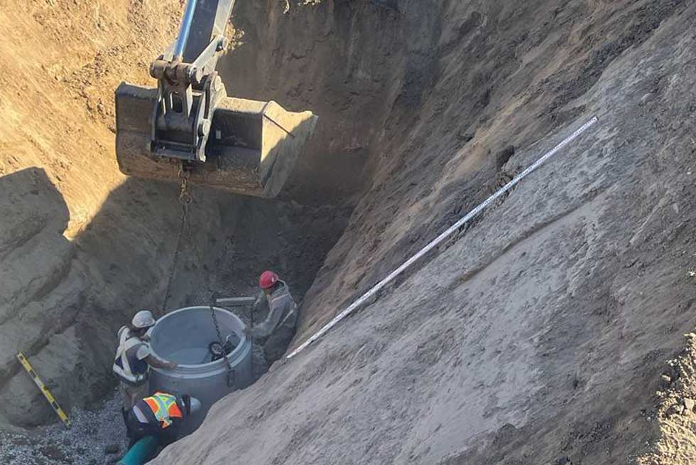 Trunk main and outfall construction